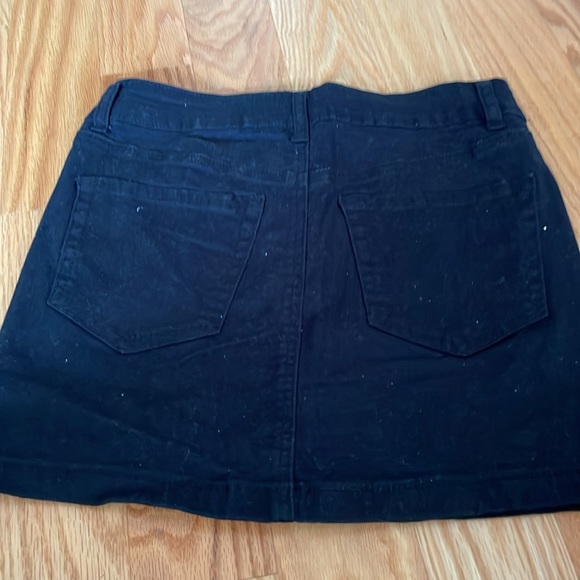 Denim skirt, size small. Never worn - Picture 2 of 2